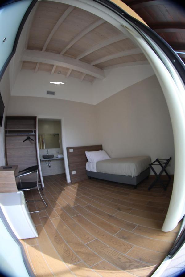Villoresi Rooms Castano Primo Exterior foto